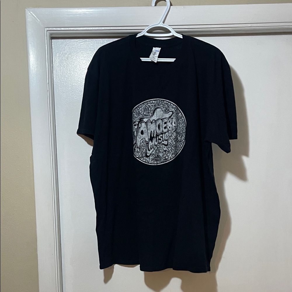 Amoeba music T-shirt, size 2 XL